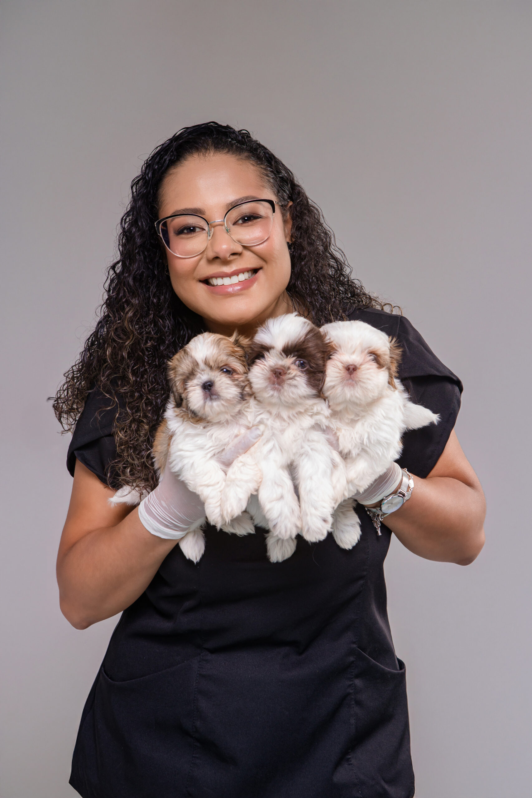 Dra. Nathalia com um pet atendido
